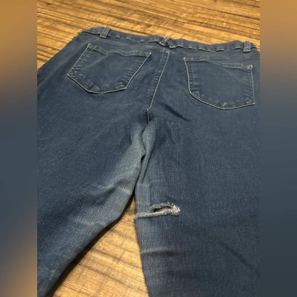 Angels Forever Young Distressed Jeans Women’s 12 Inseam 28” See Details - Picture 3 of 5